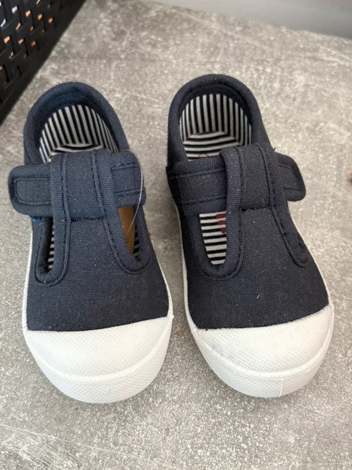 Chaussure kokin t 22 bleu marine