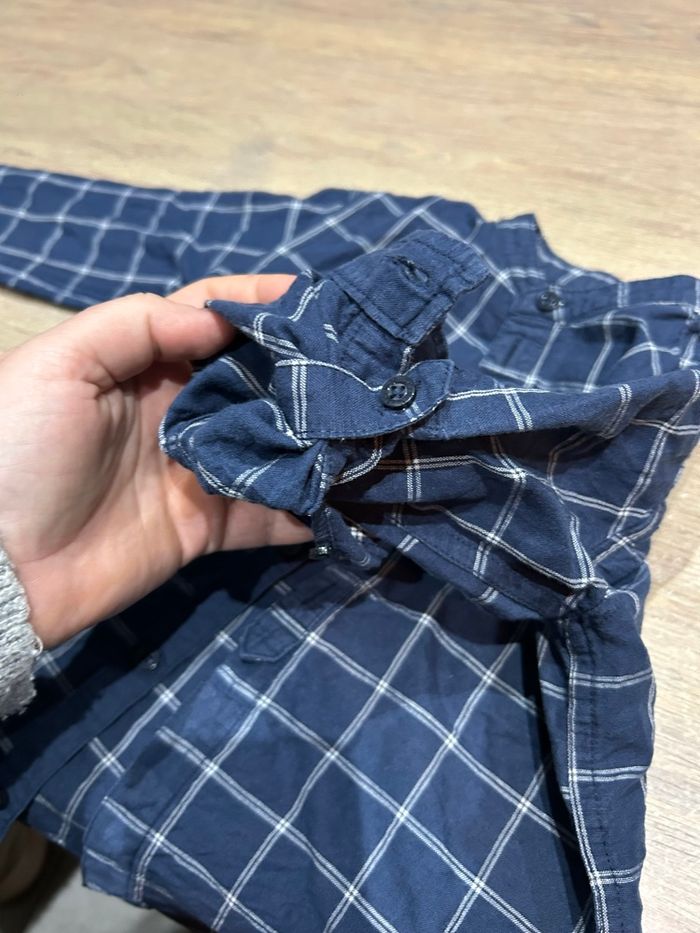 Chemise à manches longue bleu marine à carreaux 5 ans - photo numéro 4