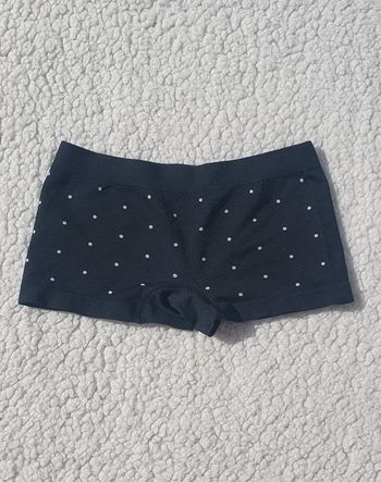 Short de sport taille 8ans