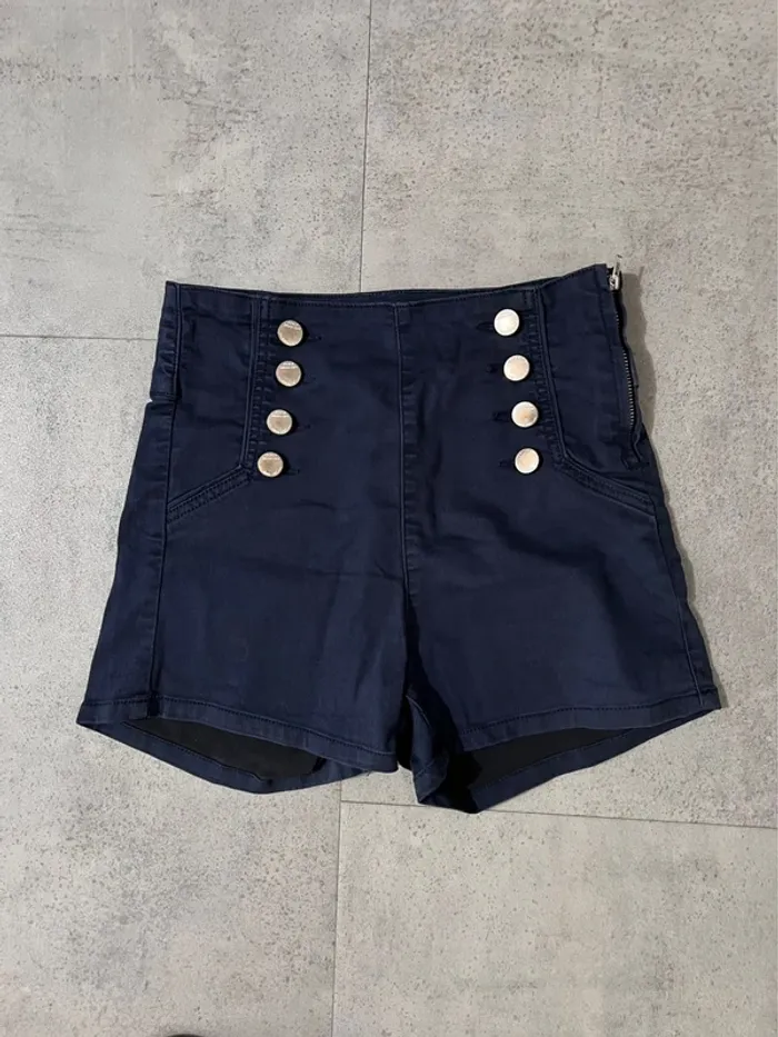 Short taille haute