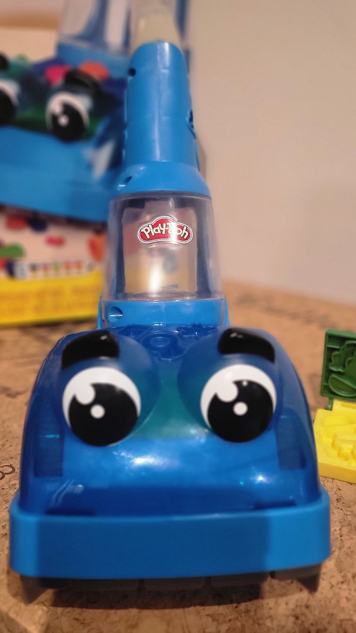 Pâte à modeler aspirateur - photo numéro 3