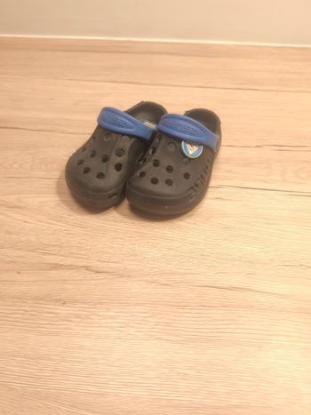 Crocs en 25
