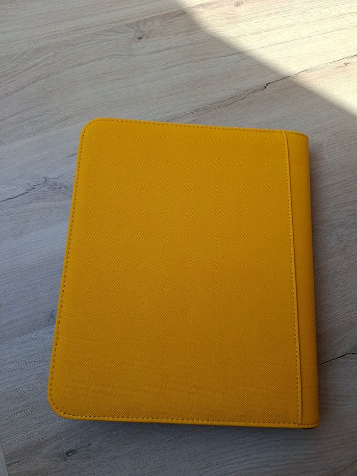 Classeur zip jaune de rangement pour 128 cartes sous toploaders Pokémon de qualité premium - photo numéro 6