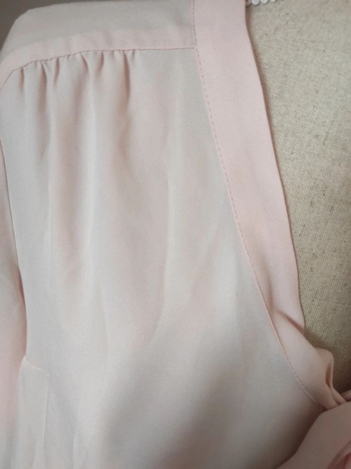 Chemise fine manche longue un peu transparent - photo numéro 2