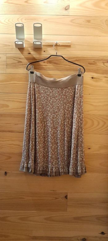 Jupe fleurie mi longue T 2 (40/42)