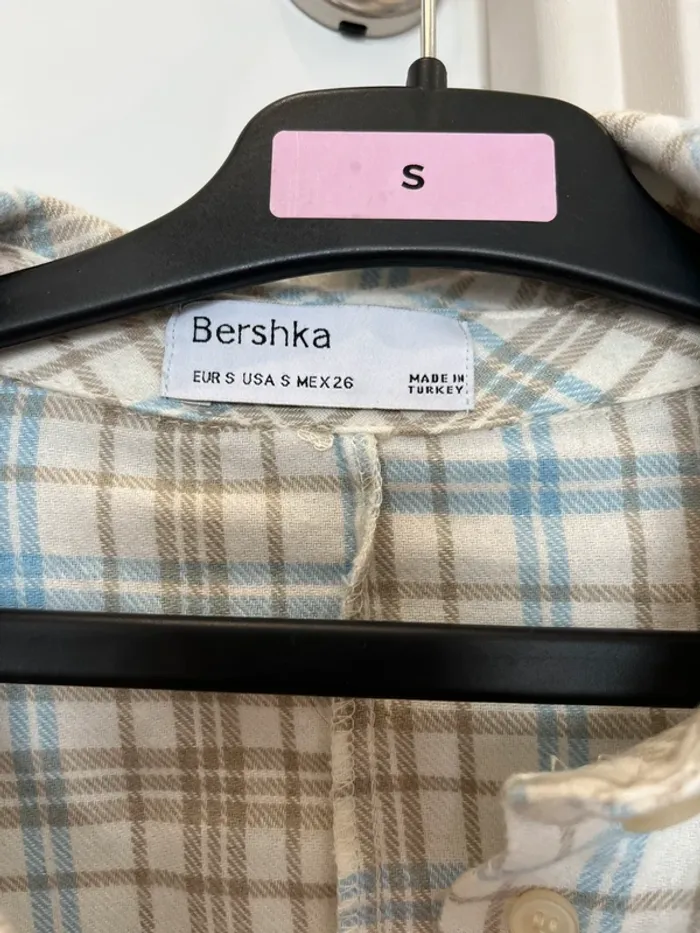 Chemise courte taille 36 Bershka - photo numéro 2