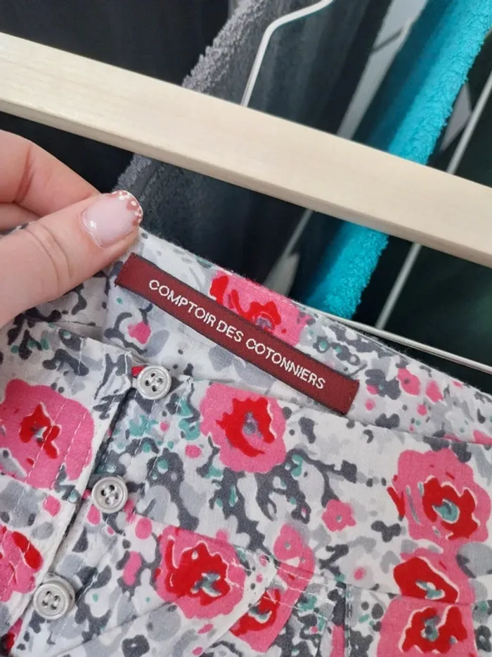Jupe courte à fleurs Comptoir des Cotonniers 34 - photo numéro 3