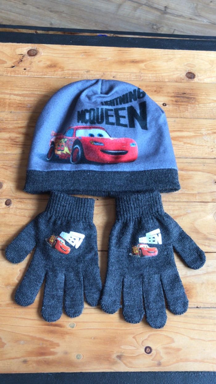 Ensemble bonnet gants cars