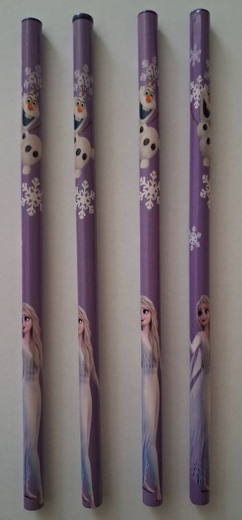 Lot de quatre crayons de bois Reine des Neiges
