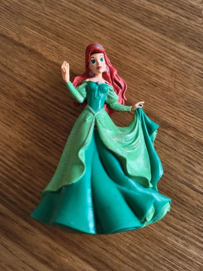 Figurine Ariel princesse Disney robe verte pailletée – Petite Sirène – Collection enfant - photo numéro 5
