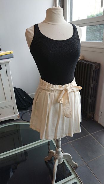 jupe ecrue neuve t 38 Pimkie