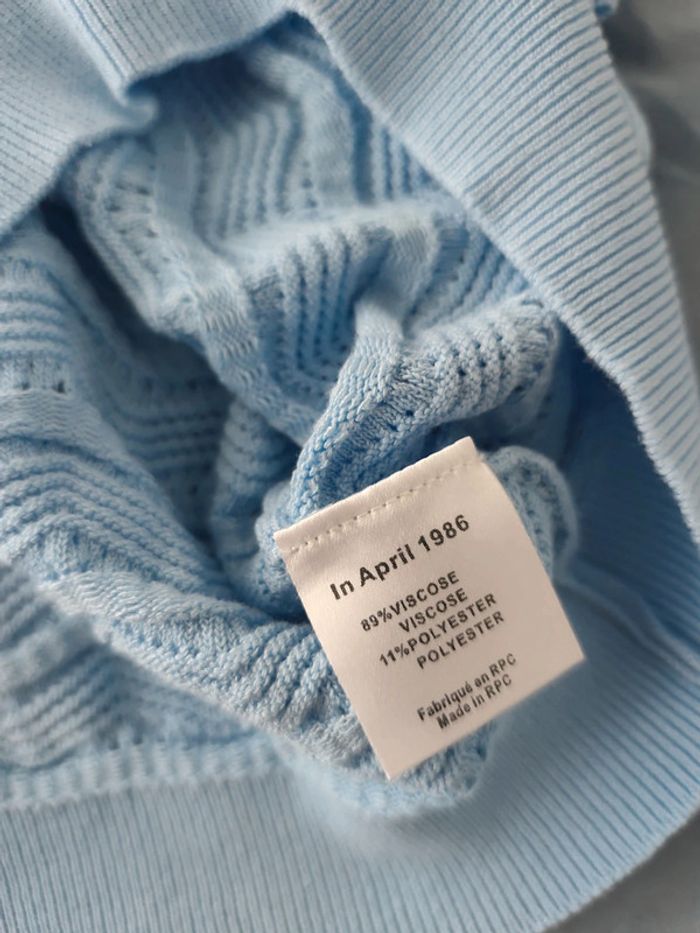 Top bleu pastel broderie manches courtes in april 1986 - photo numéro 5