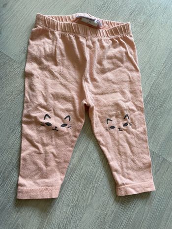 Lot 2 leggings 6M