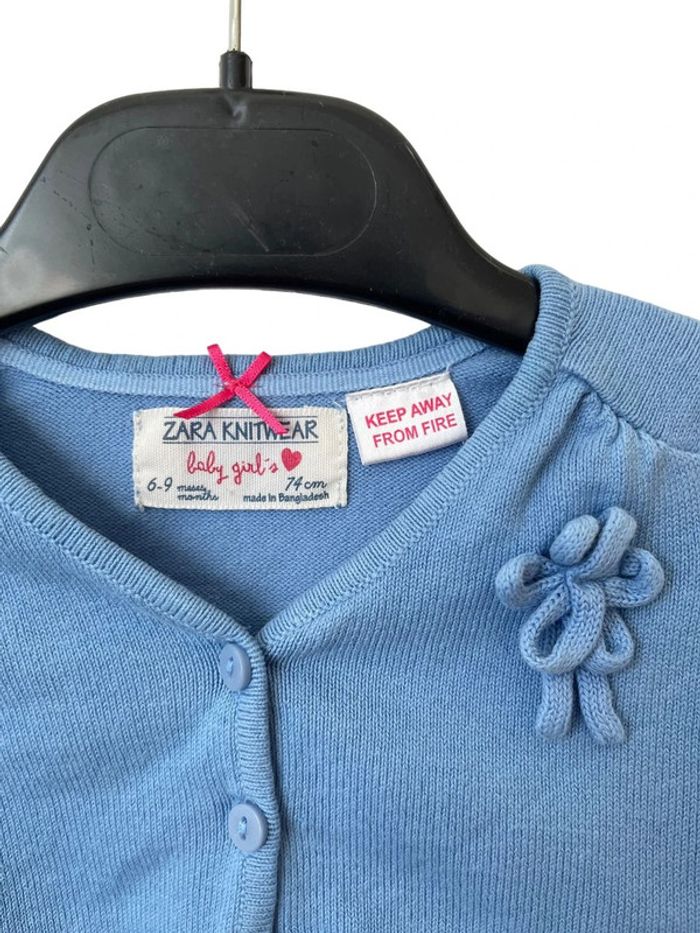 Boléro / gilet court bleu clair - Zara Baby girl 6-9 mois (74cm) - photo numéro 2