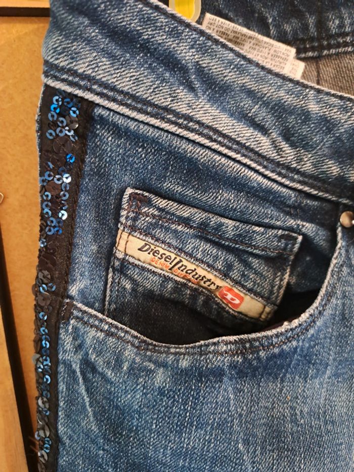 Jeans Diesel W28 L32 - photo numéro 2