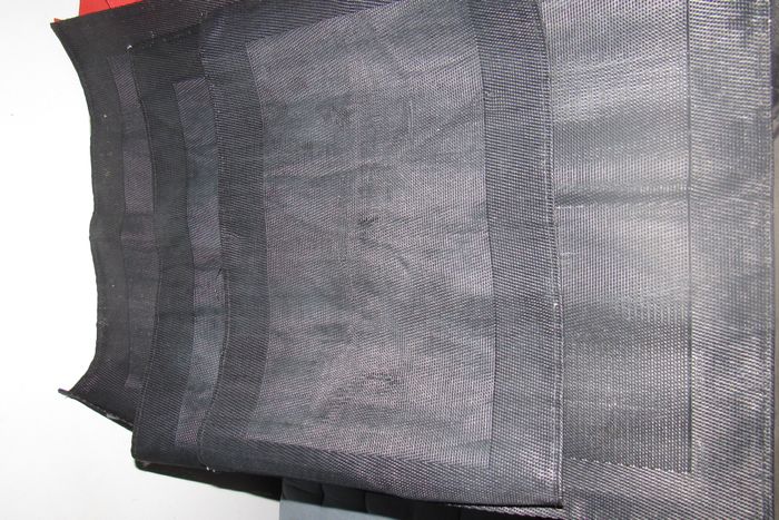 LOT DE 8 SETS DE TABLE NOIR ET ROUGE - n°03 - photo numéro 2