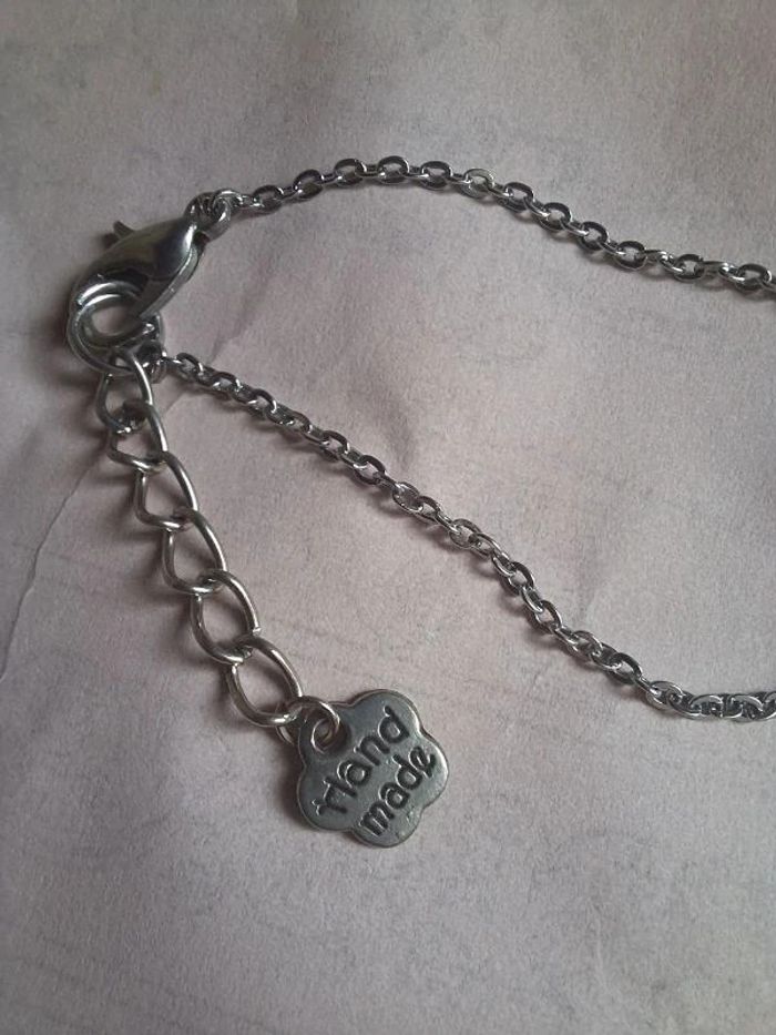 Petit bracelet avec une perle grise - photo numéro 7