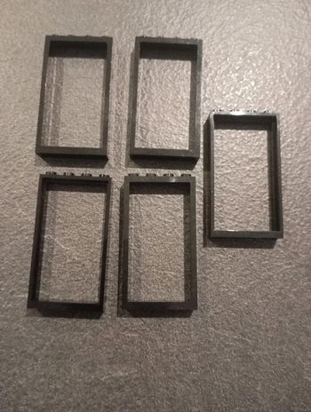 Window 1×4×5 with solid studs