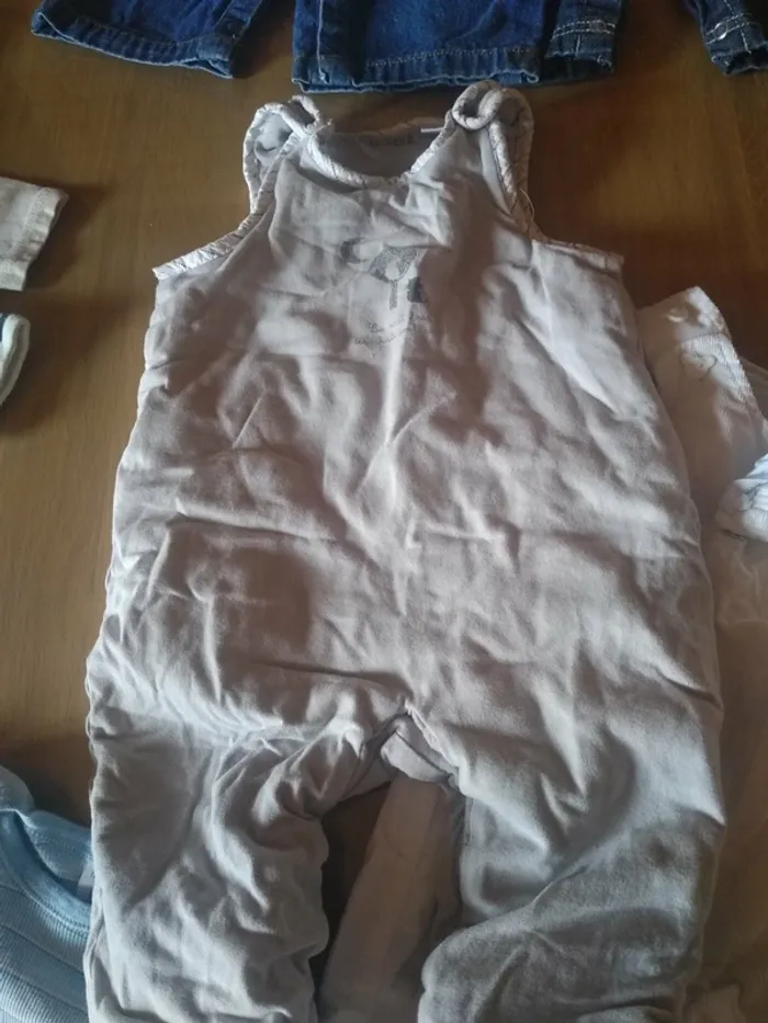 Lot De Vêtements Garçon 12 Mois - photo numéro 20