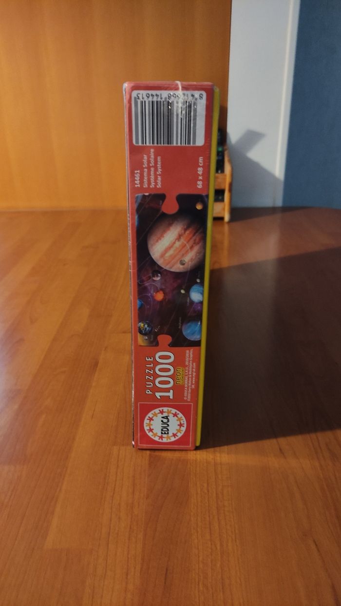 Puzzle neuf 1000 pièces educa fluorescent système solaire - photo numéro 3