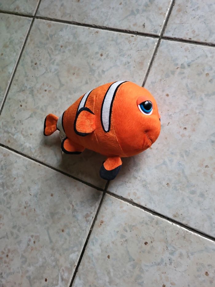peluche nemo