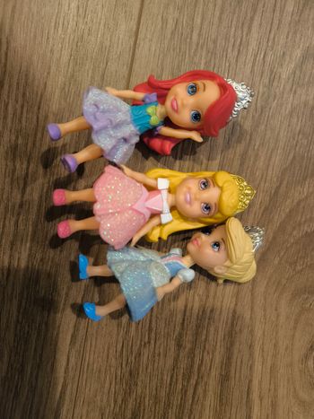 Figurines
