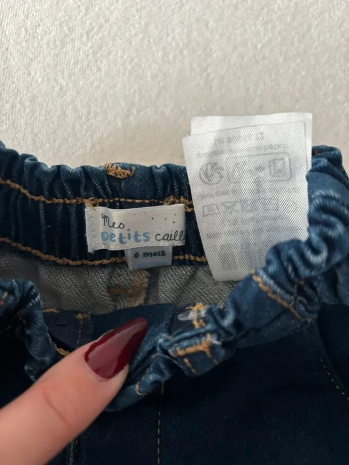 2 jeans bébé fille taille 6mois - photo numéro 3