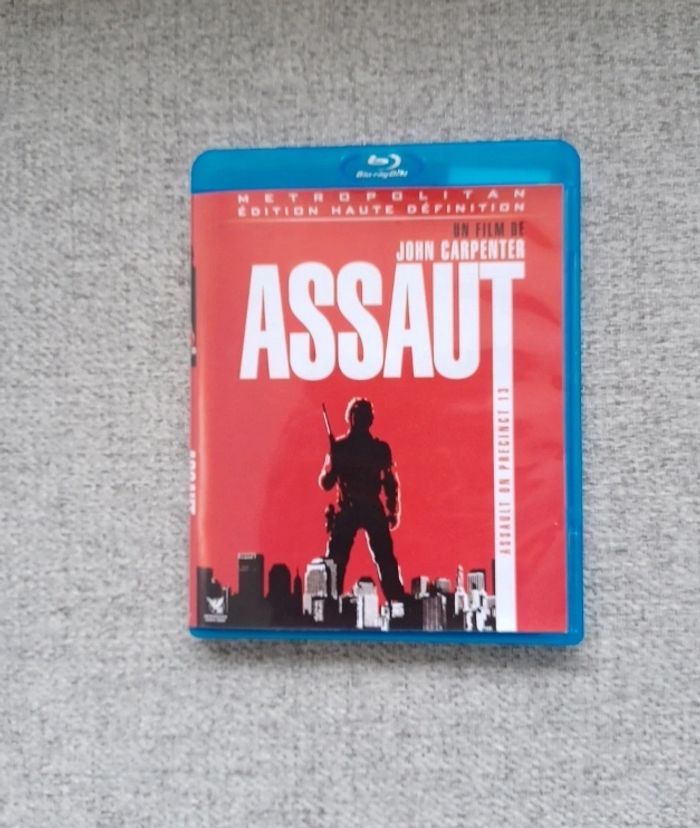 Blu-ray assaut sur 14 ème district. Custom