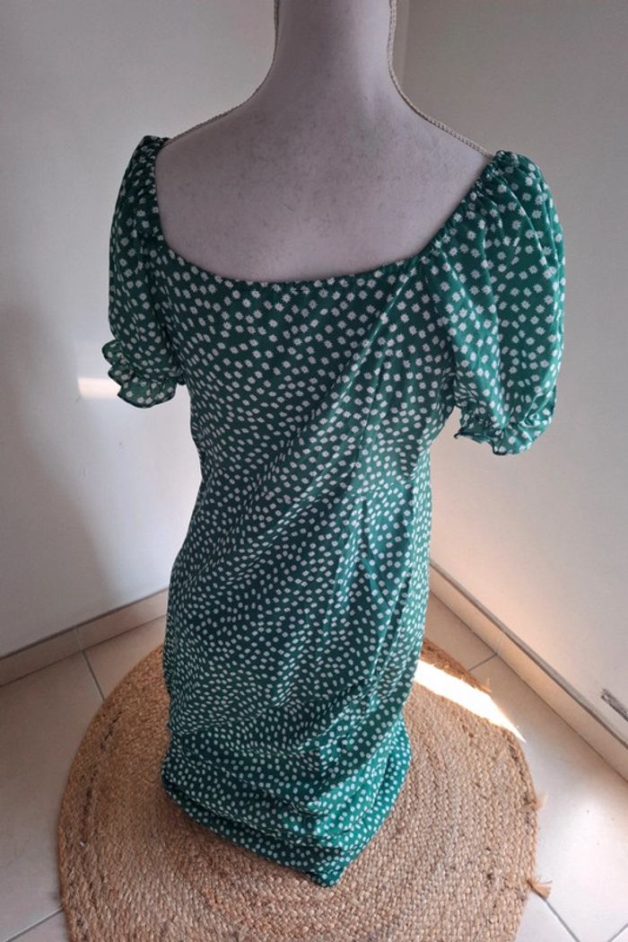 Robe d'été avec ouverture 🩷 - photo numéro 4