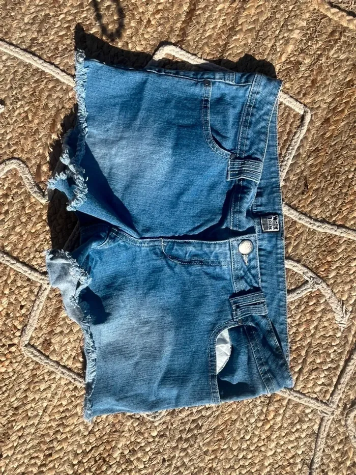 Mini short - photo numéro 3