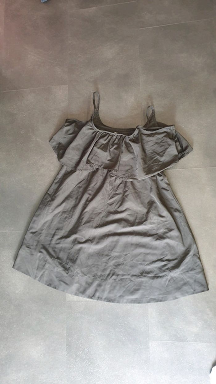 Robe satinée - photo numéro 2