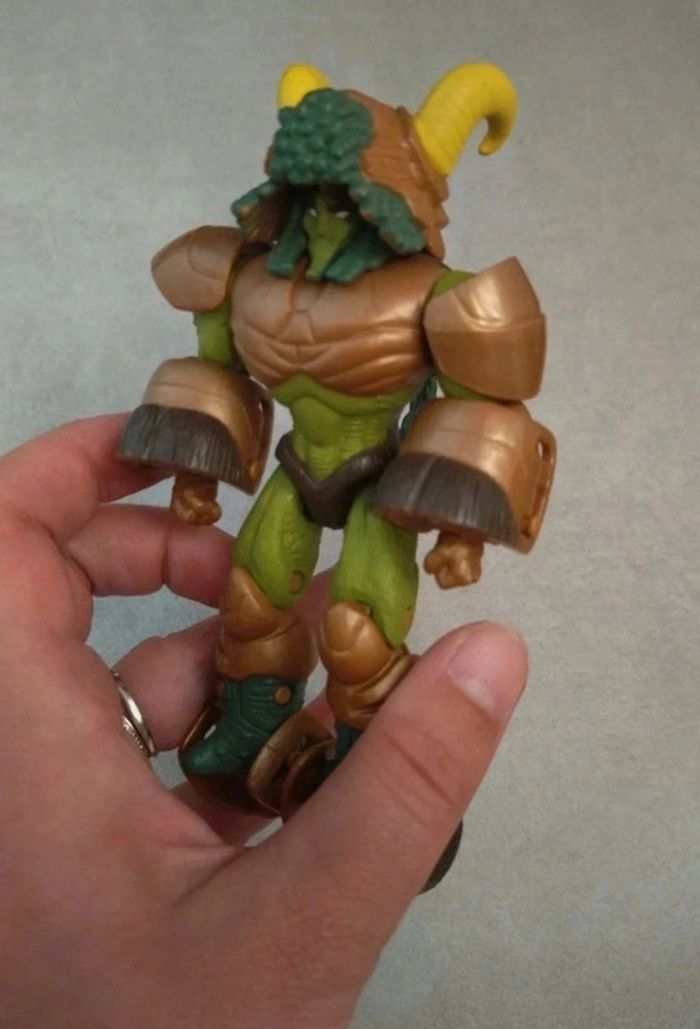 Grande figurine Gormiti Lucas le seigneur des forets - photo numéro 3