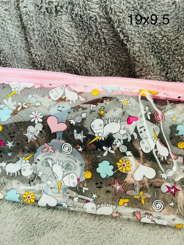 Trousse moi moche et méchant 3 - photo numéro 5