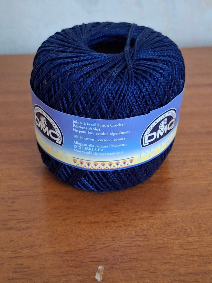 Pelote de fil pour crochet, bleu marine - photo numéro 5