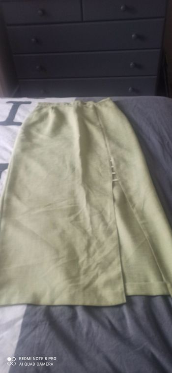 Longue jupe verte t. 40 Armand thierry