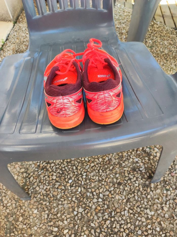 Baskets de sport 35 Asics - photo numéro 3