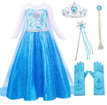 Déguisement robe princesse avec sa traîne et ces accessoires Taille 3-6ans