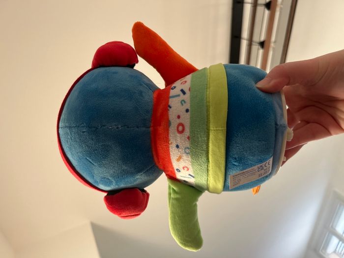 Baby Clementoni Pinguin Dansant - photo numéro 3