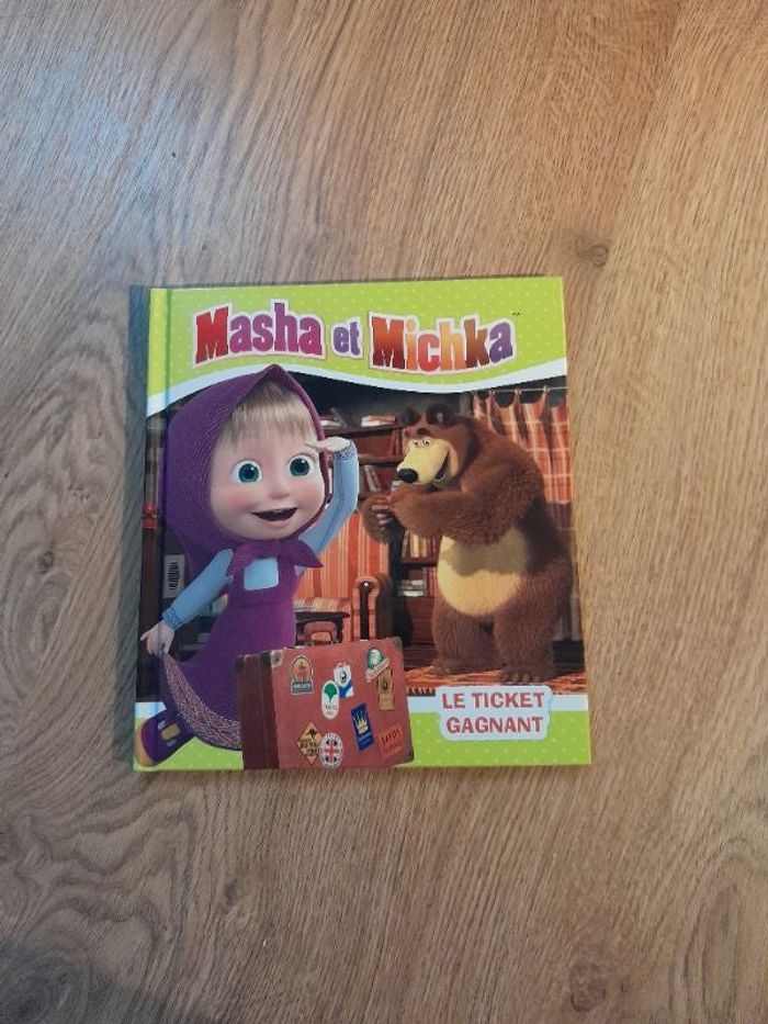 livre 📖 masha et mishka