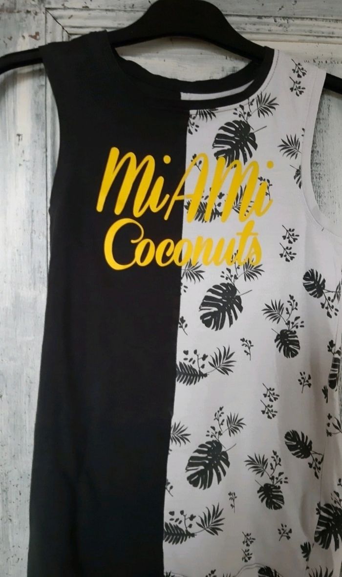 Tee-shirt sans manches - photo numéro 2