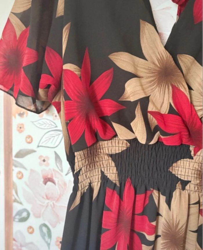 🫶🏼 Sublime robe très longue pour femme - photo numéro 4