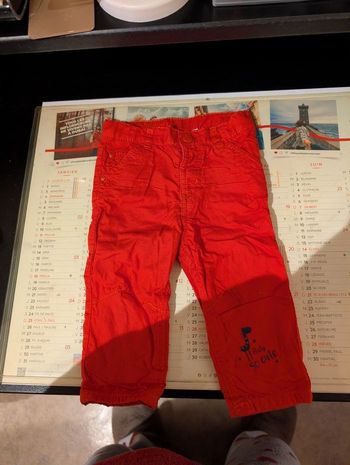 Pantalon taille 9mois 