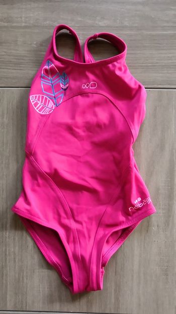 Maillot de bain 1 pièce Nabaiji 6 ans.