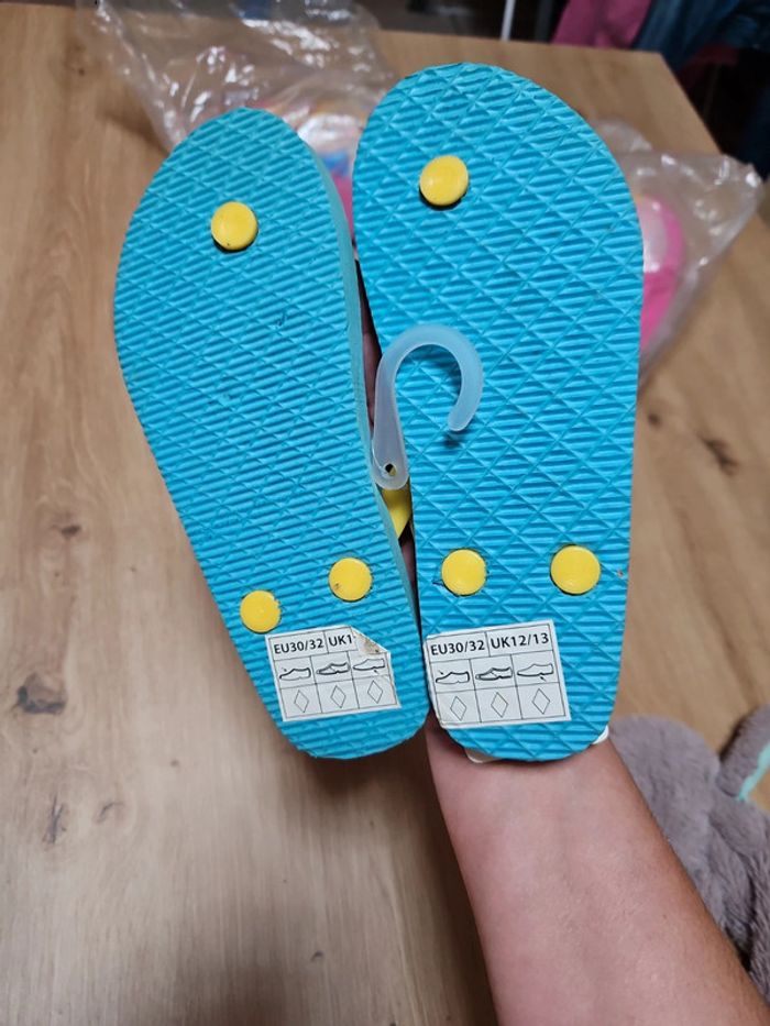 Tong minions 30-32 - photo numéro 2
