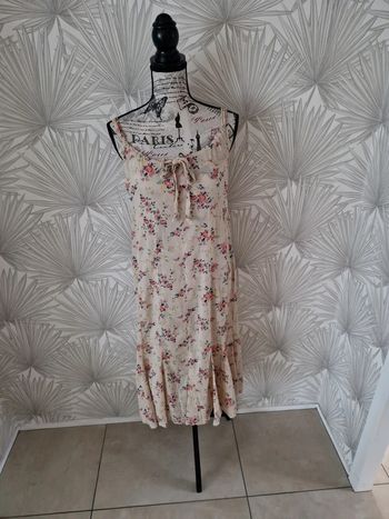 Jolie robe longue taille 36