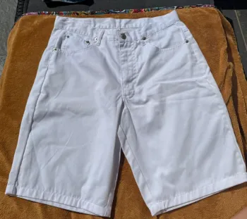 Bermuda blanc basic t38