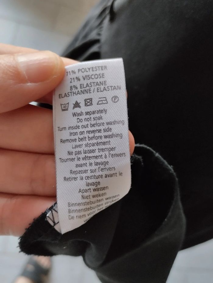 Jupe noire 🖤 - photo numéro 4