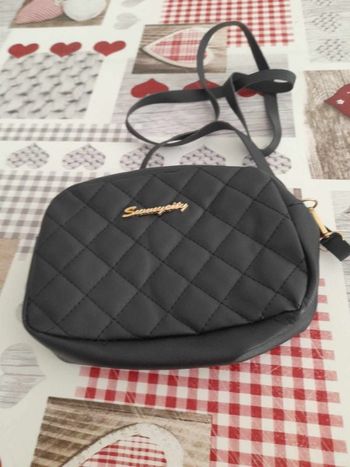 sac bandouillère