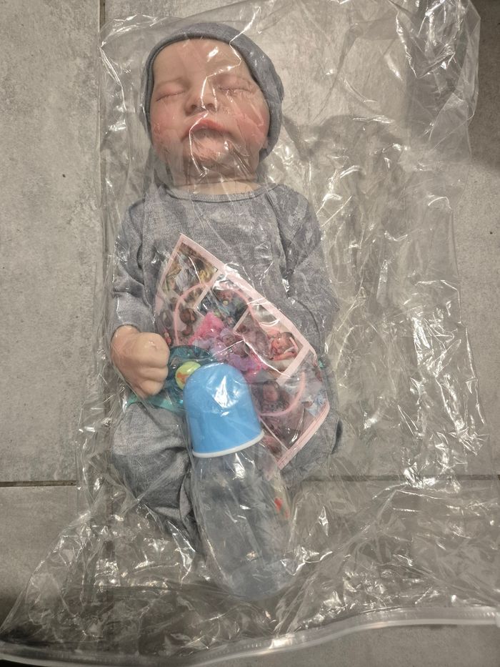 Poupée de garçon bébé réaliste Reborn Neuf