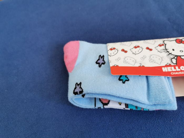 2 paires chaussettes Hello Kitty neuves - 27/30 - 4 à 6 ans - photo numéro 4